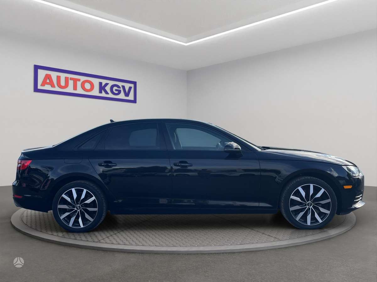 Audi A4, 2.0 l., Седан