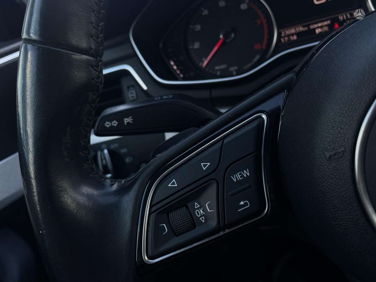 Audi A4, 2.0 l., Седан