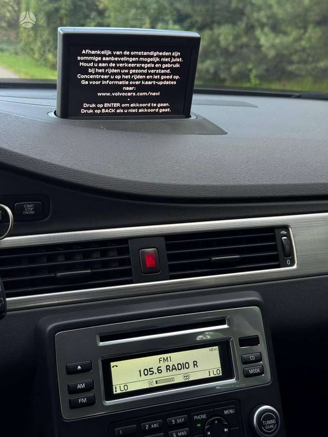Volvo V70, 2.4 l., Хэтчбек