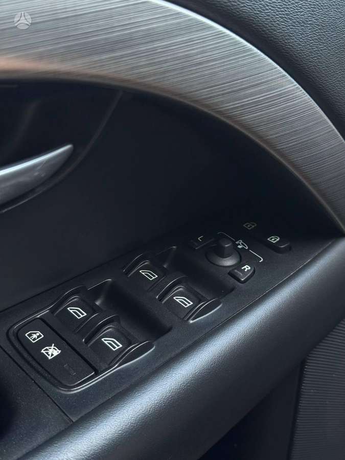 Volvo V70, 2.4 l., Хэтчбек