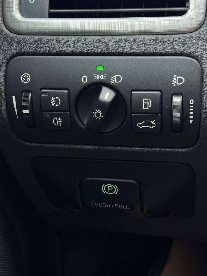 Volvo V70, 2.4 l., Хэтчбек