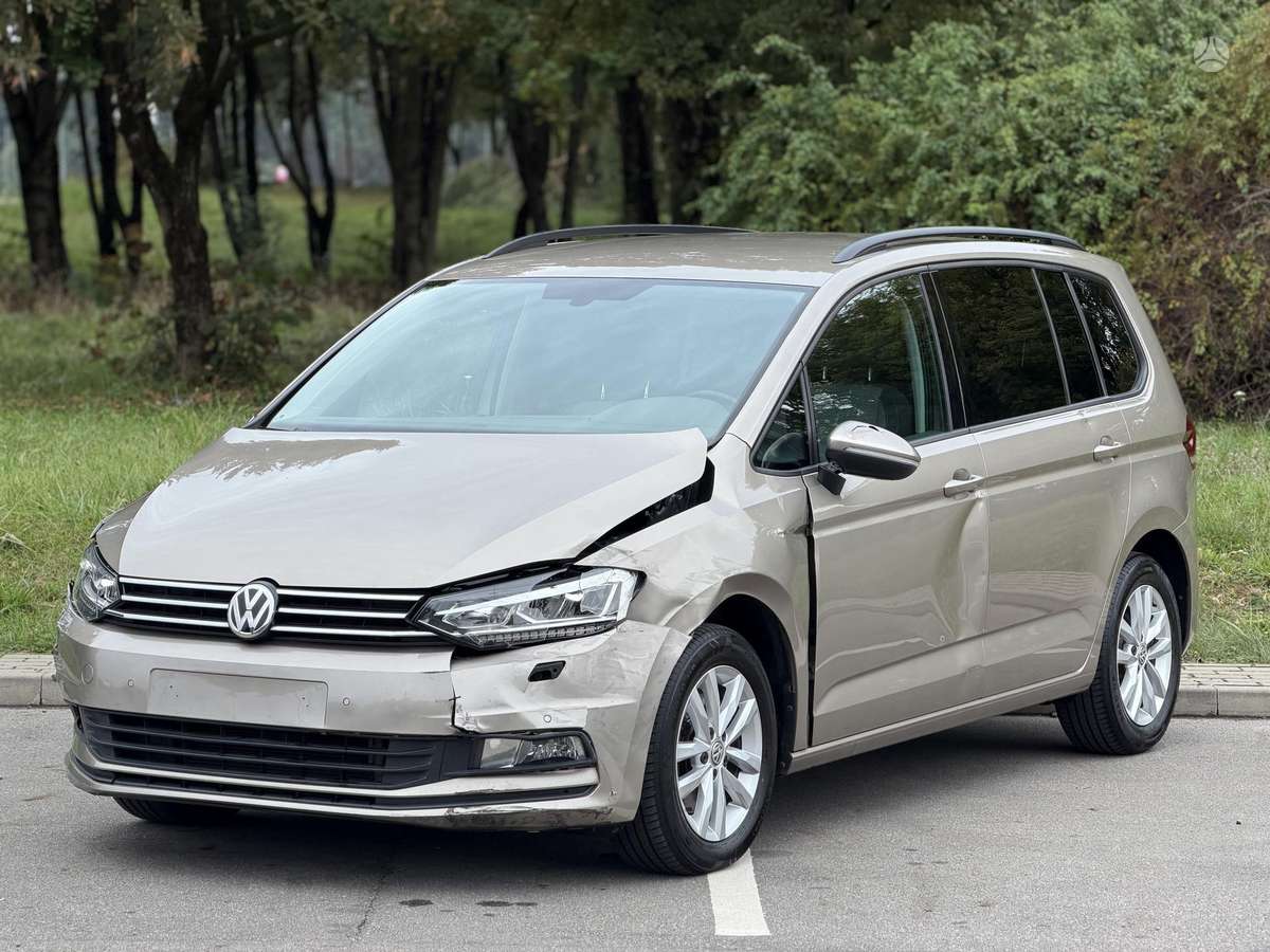 Volkswagen Touran - 3