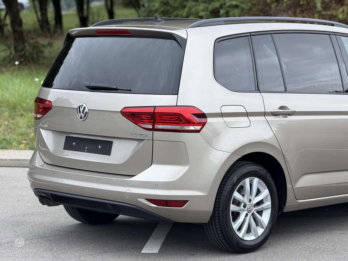 Volkswagen Touran - 7