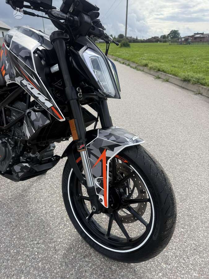 KTM Duke 125cc, street / classic
