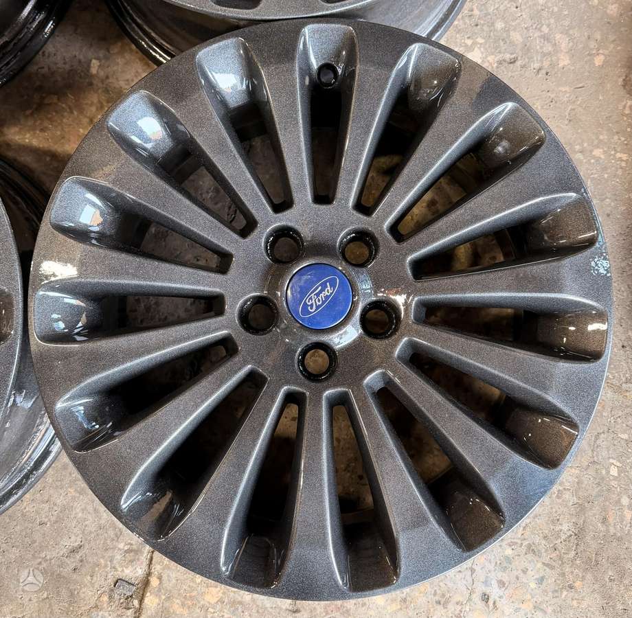 Ford, lengvojo lydinio, R17