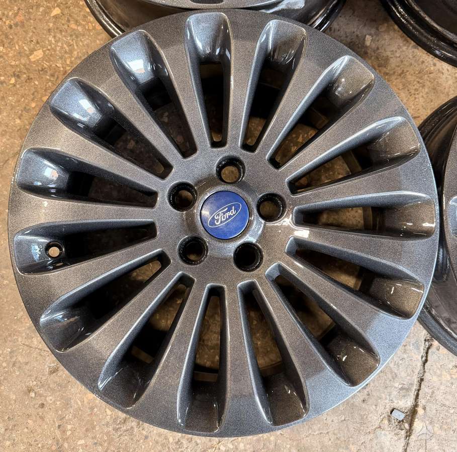Ford, lengvojo lydinio, R17
