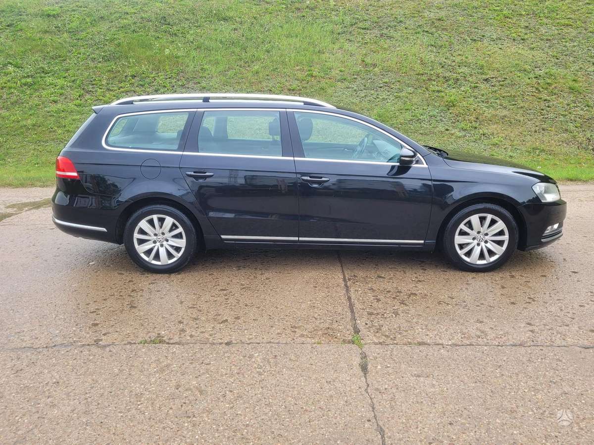 Volkswagen Passat - 2
