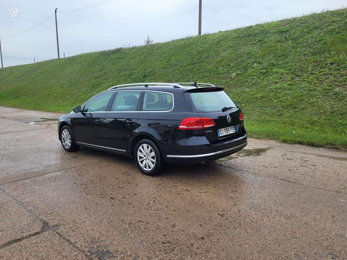 Volkswagen Passat - 8