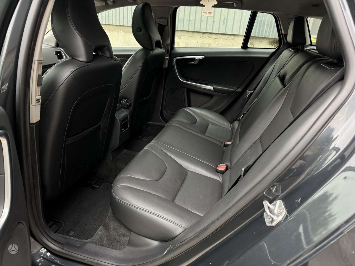 Volvo V60, 2.4 l., Универсал