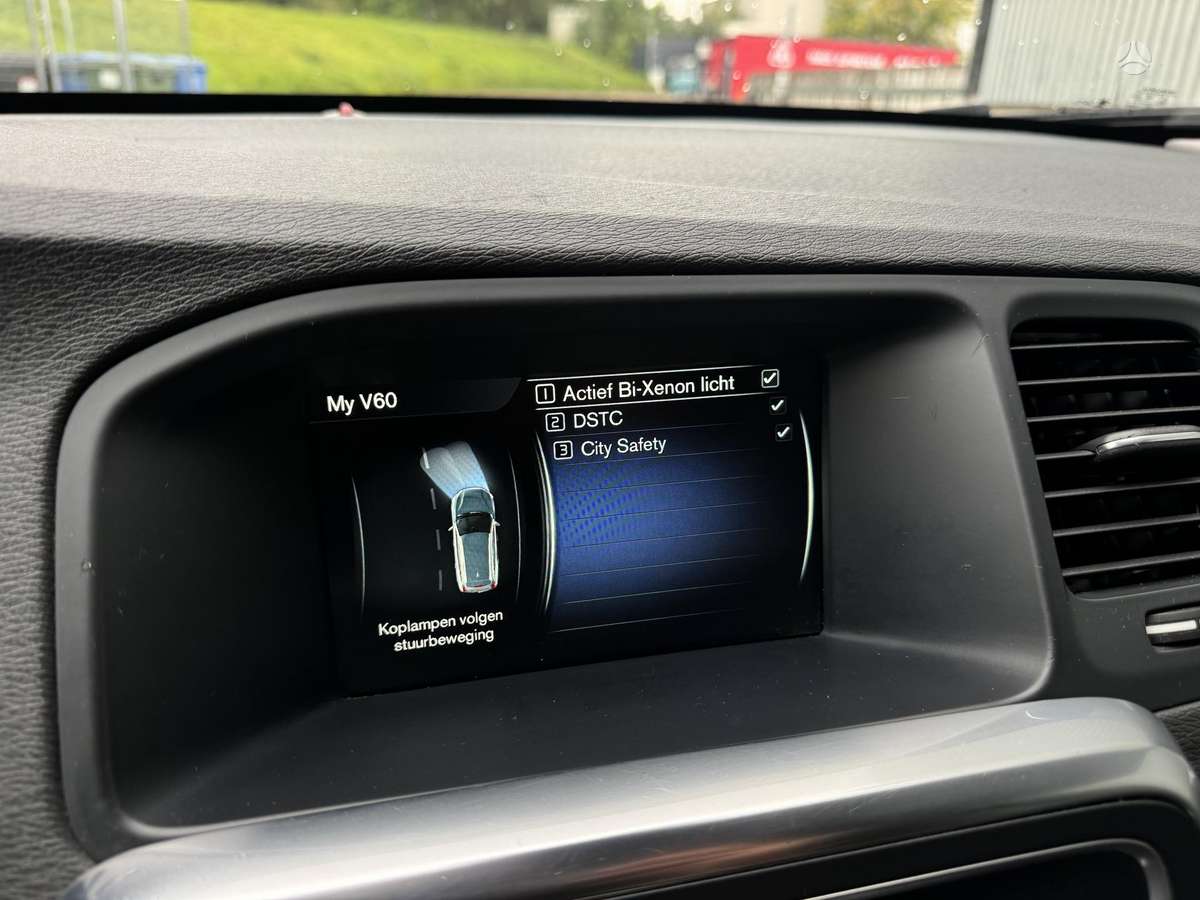 Volvo V60, 2.4 l., Универсал