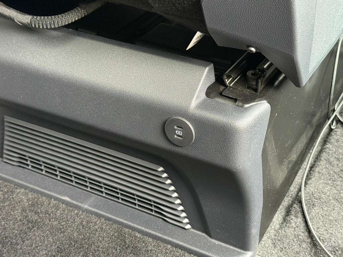 Ford Tourneo Custom, passenger minibus