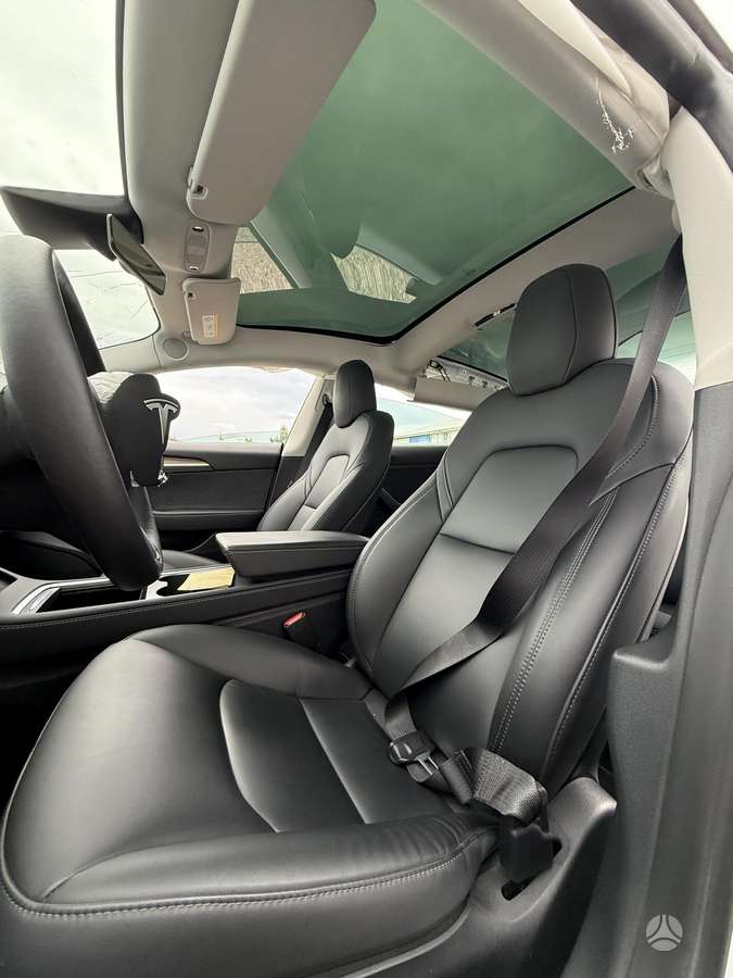 Tesla Model 3, 82 кВт·ч, Седан