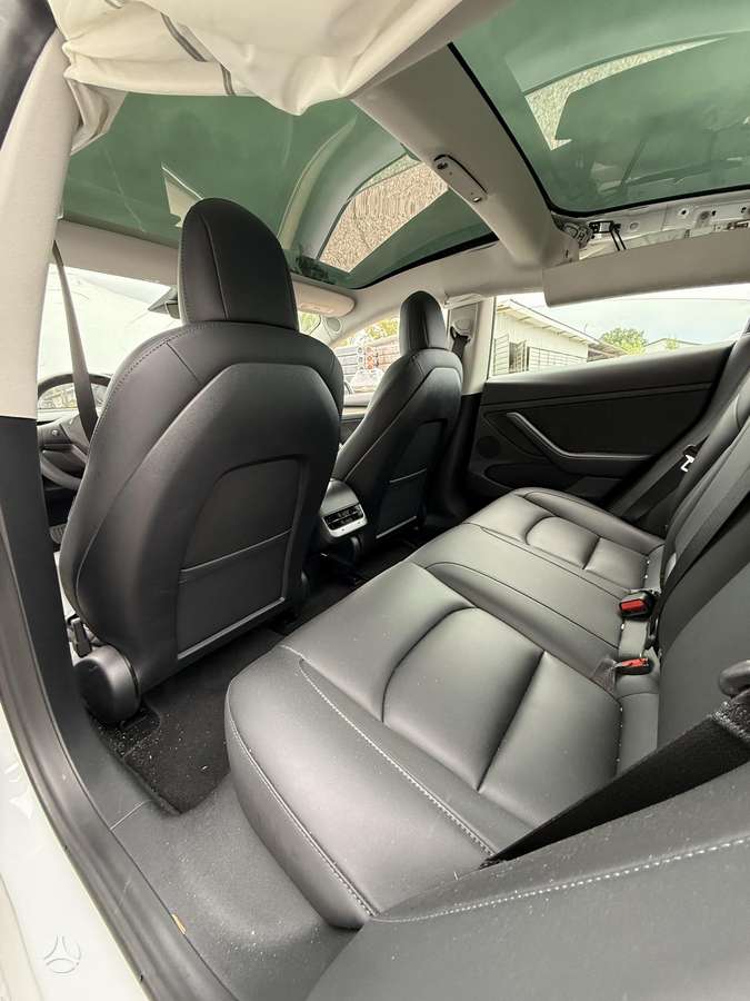 Tesla Model 3, 82 кВт·ч, Седан