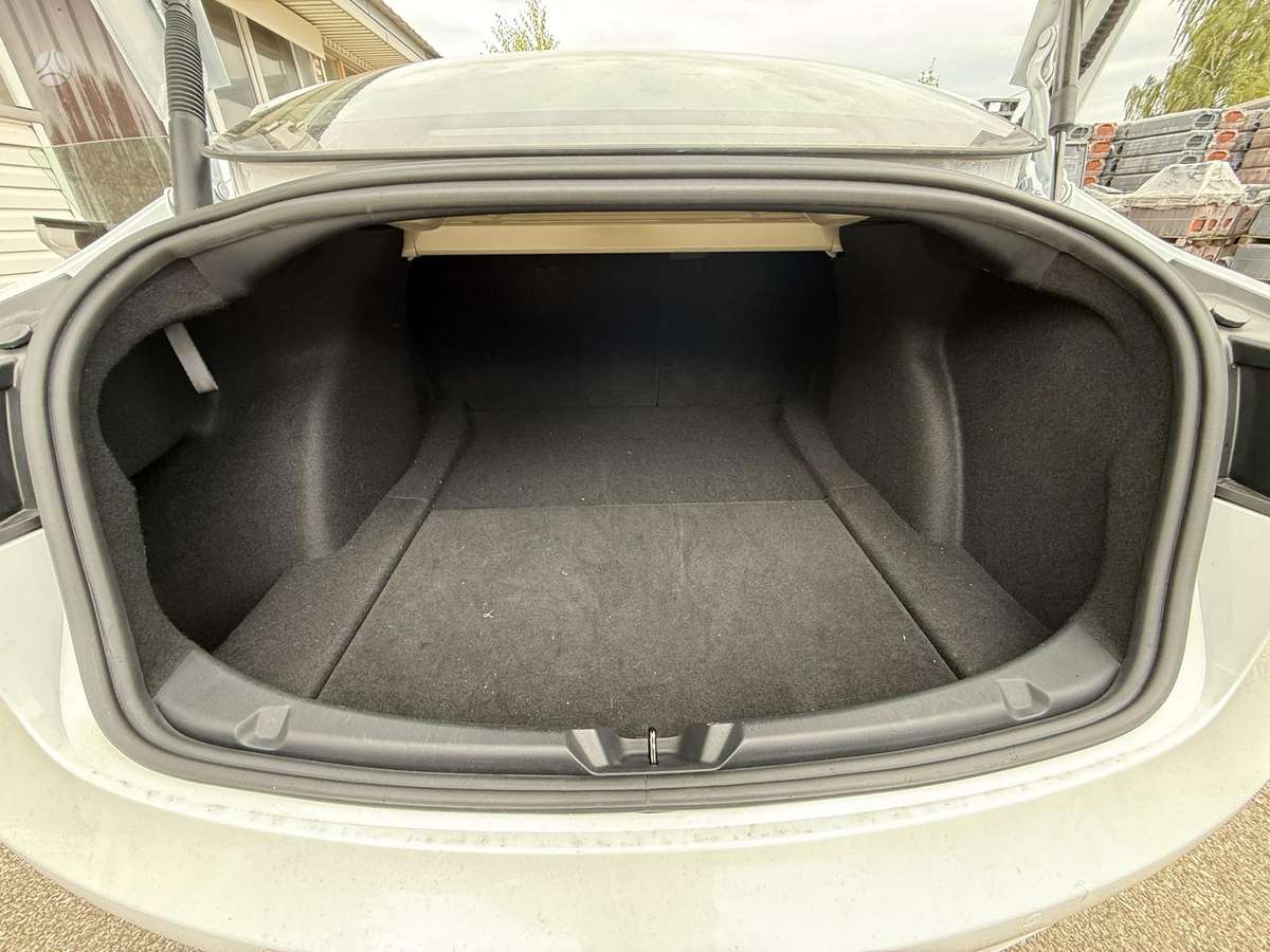 Tesla Model 3, 82 kWh, sedanas