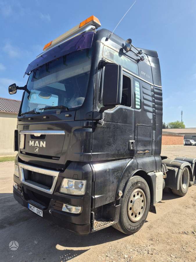 MAN TGX, 2 спальных места