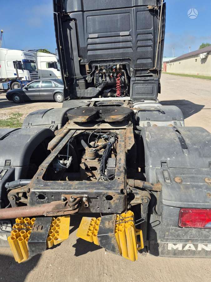 MAN TGX, 2 спальных места