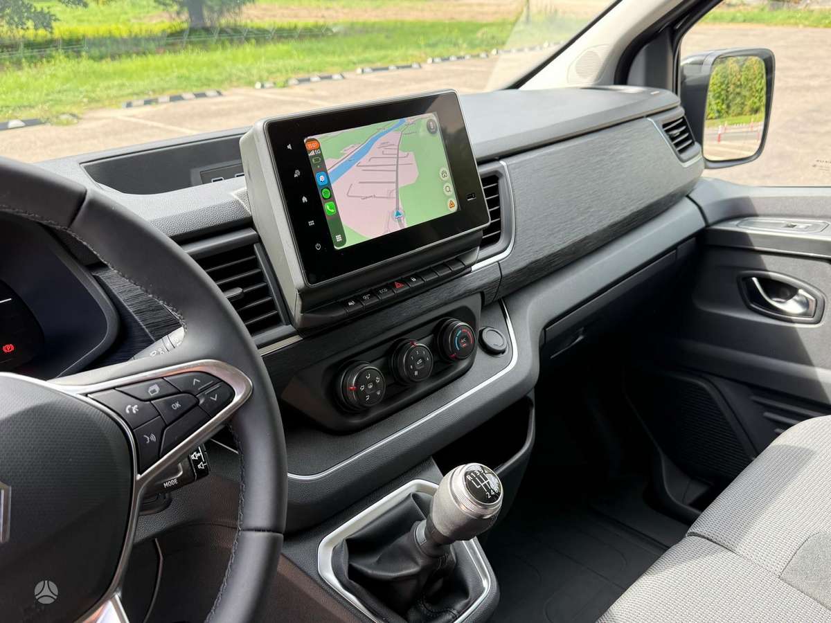 Renault Trafic, passenger minibus