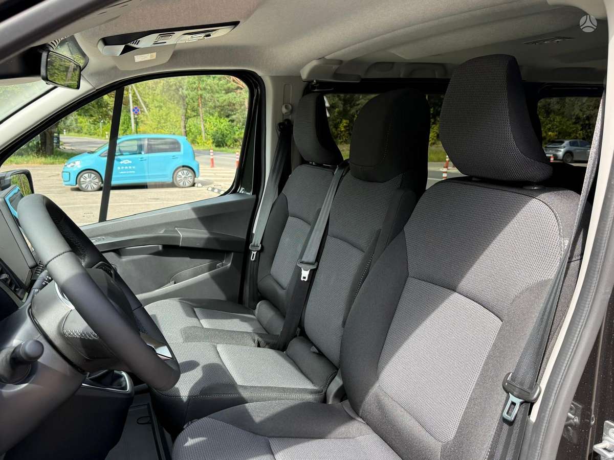 Renault Trafic, пассажирский микроавтобус