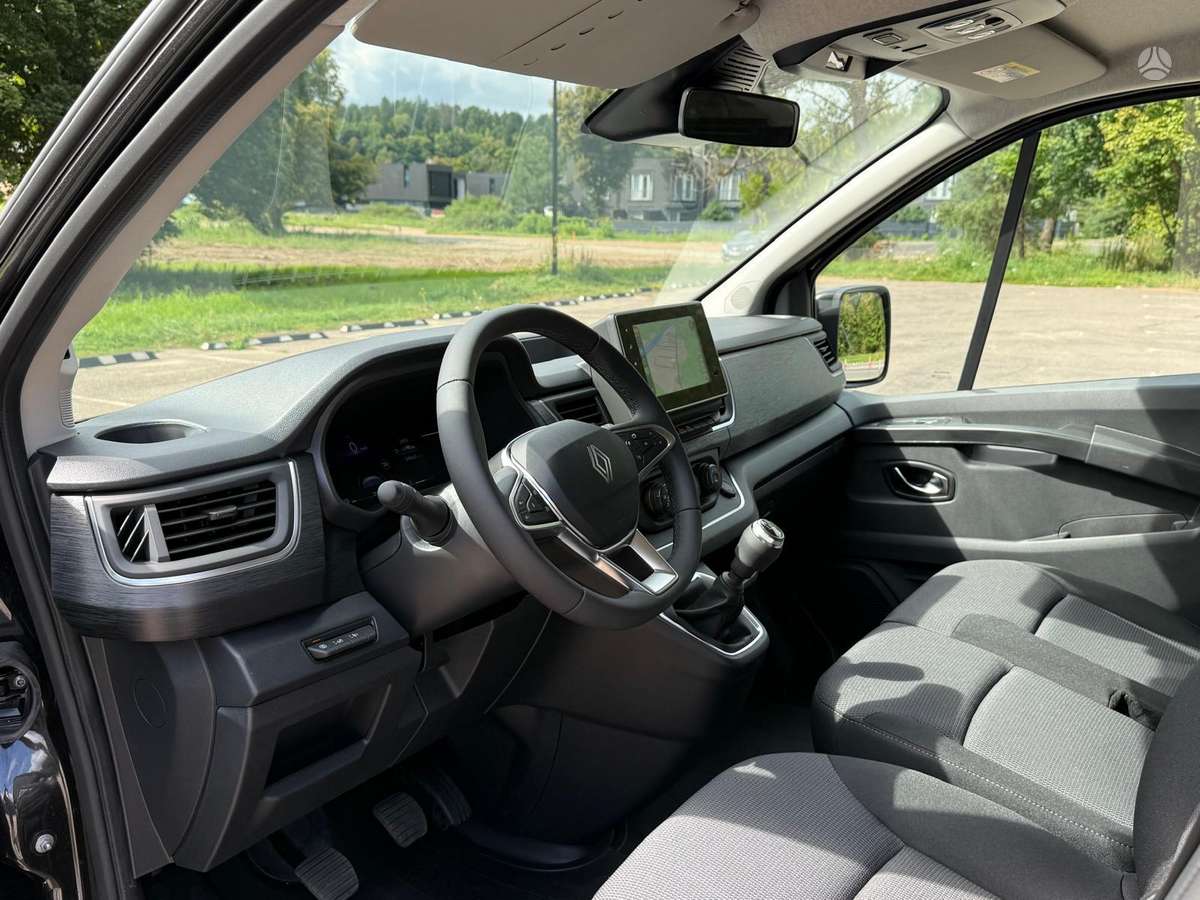 Renault Trafic, keleivinis mikroautobusas