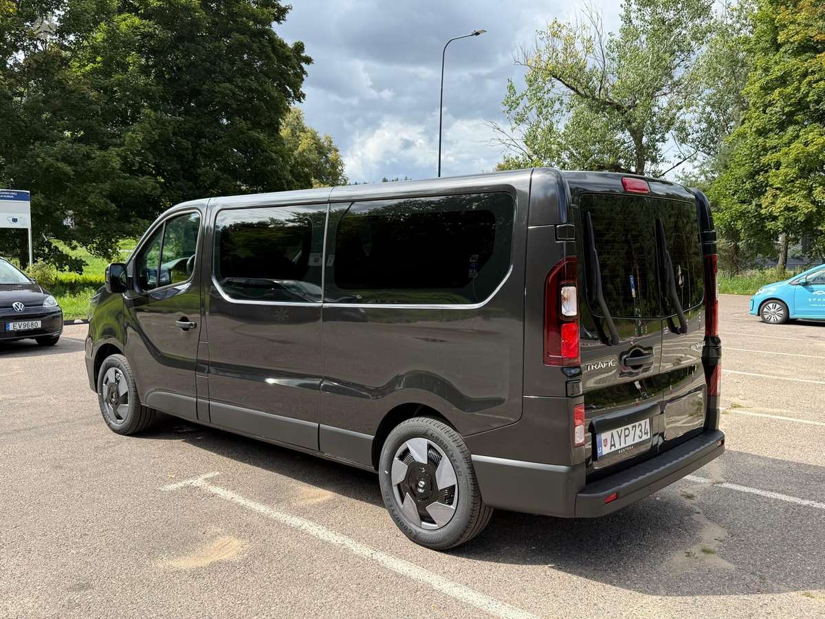 Renault Trafic, keleivinis mikroautobusas