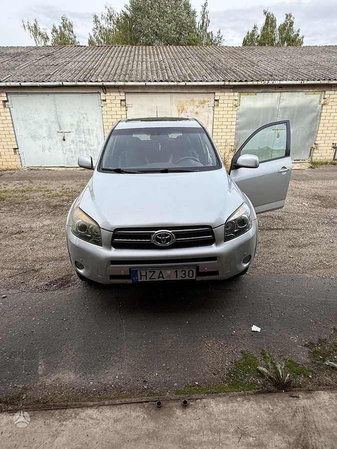 Toyota RAV4 - 2