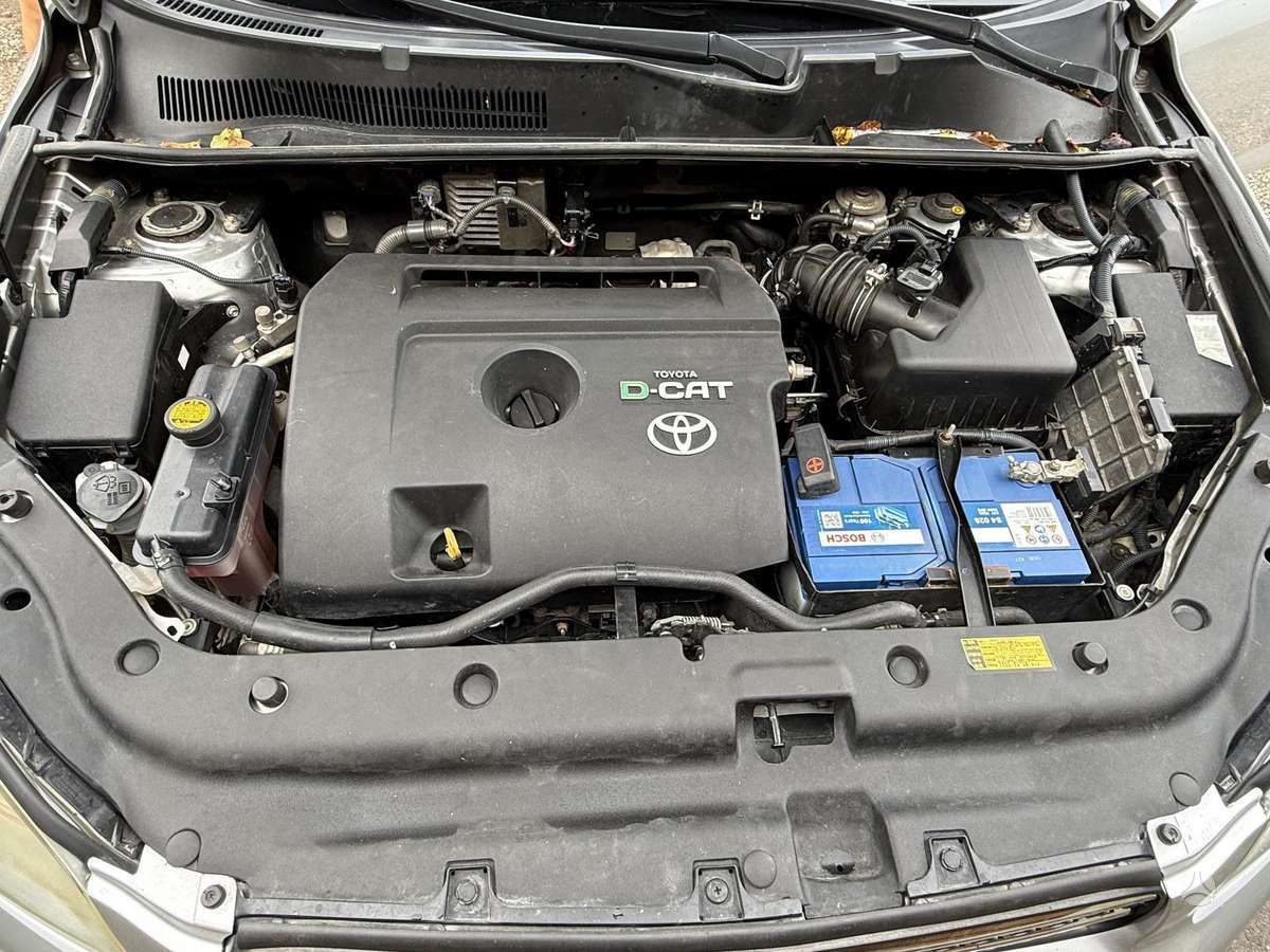 Toyota RAV4 - 10