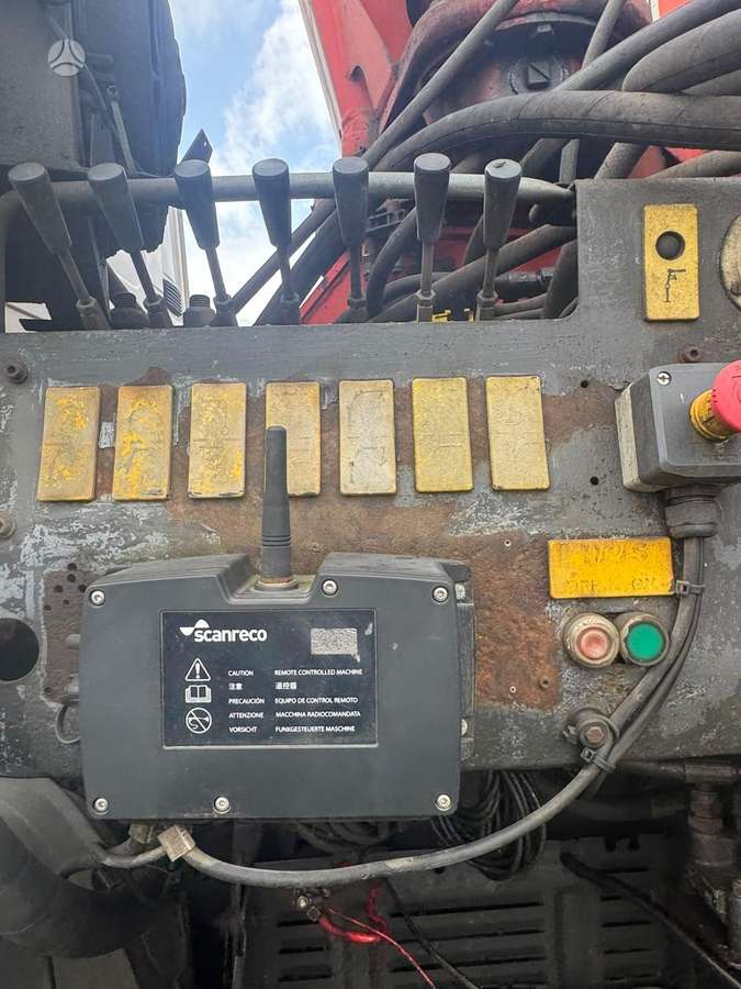 Palfinger 35000, krāni / manipulatori