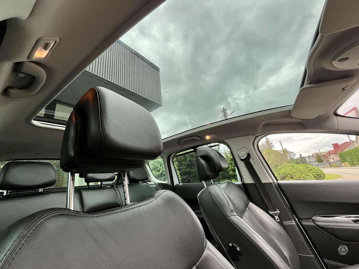 Peugeot 3008 - 8