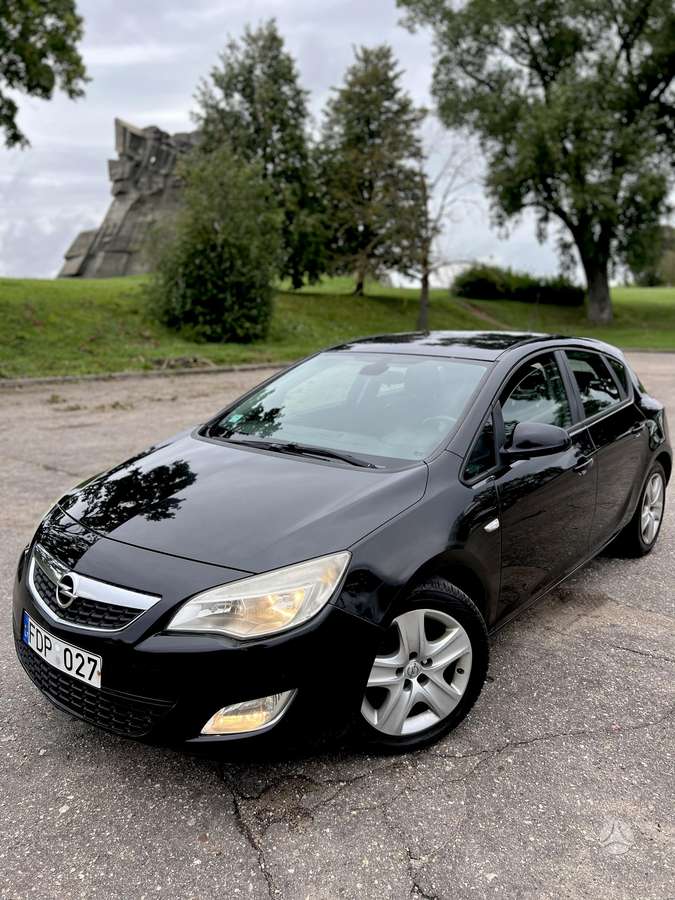 Opel Astra, 1.7 l., hatchback
