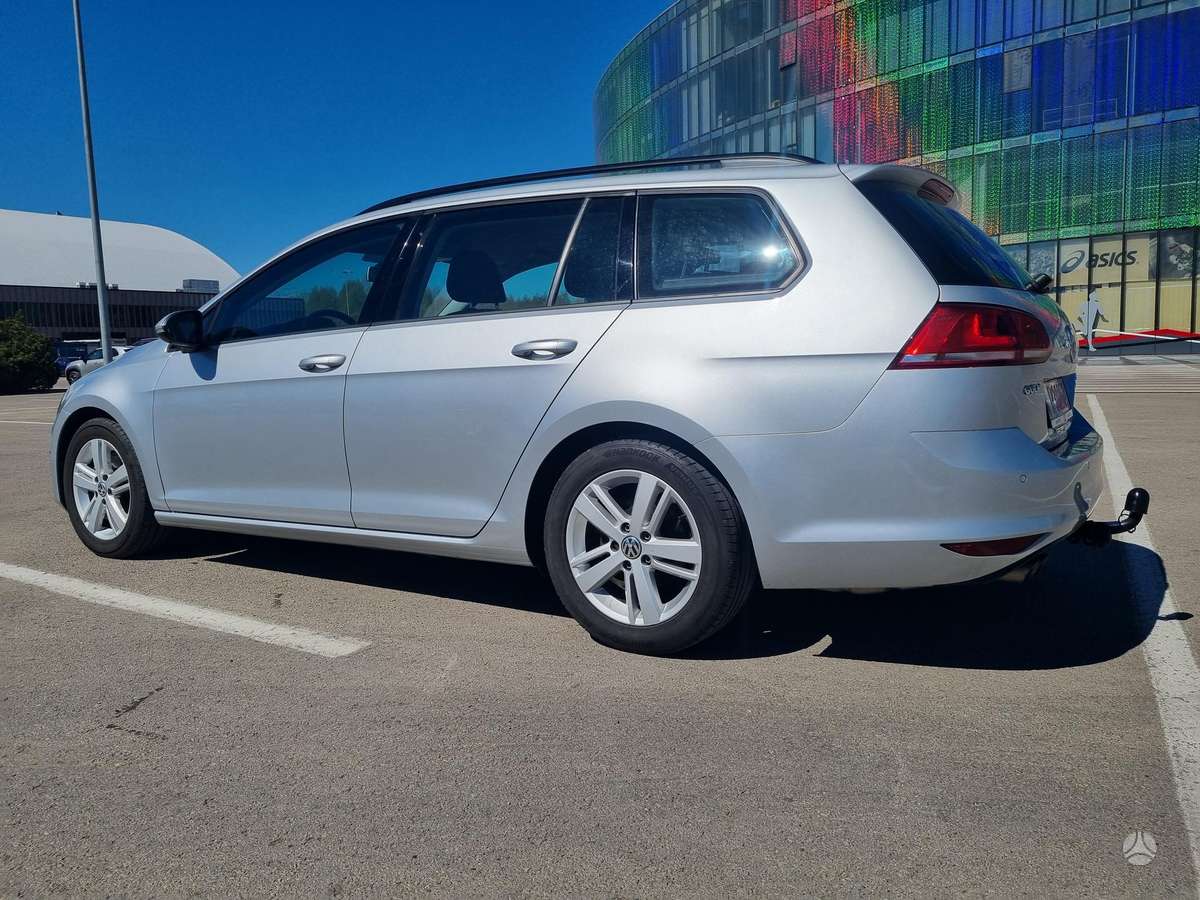 Volkswagen Golf - 3