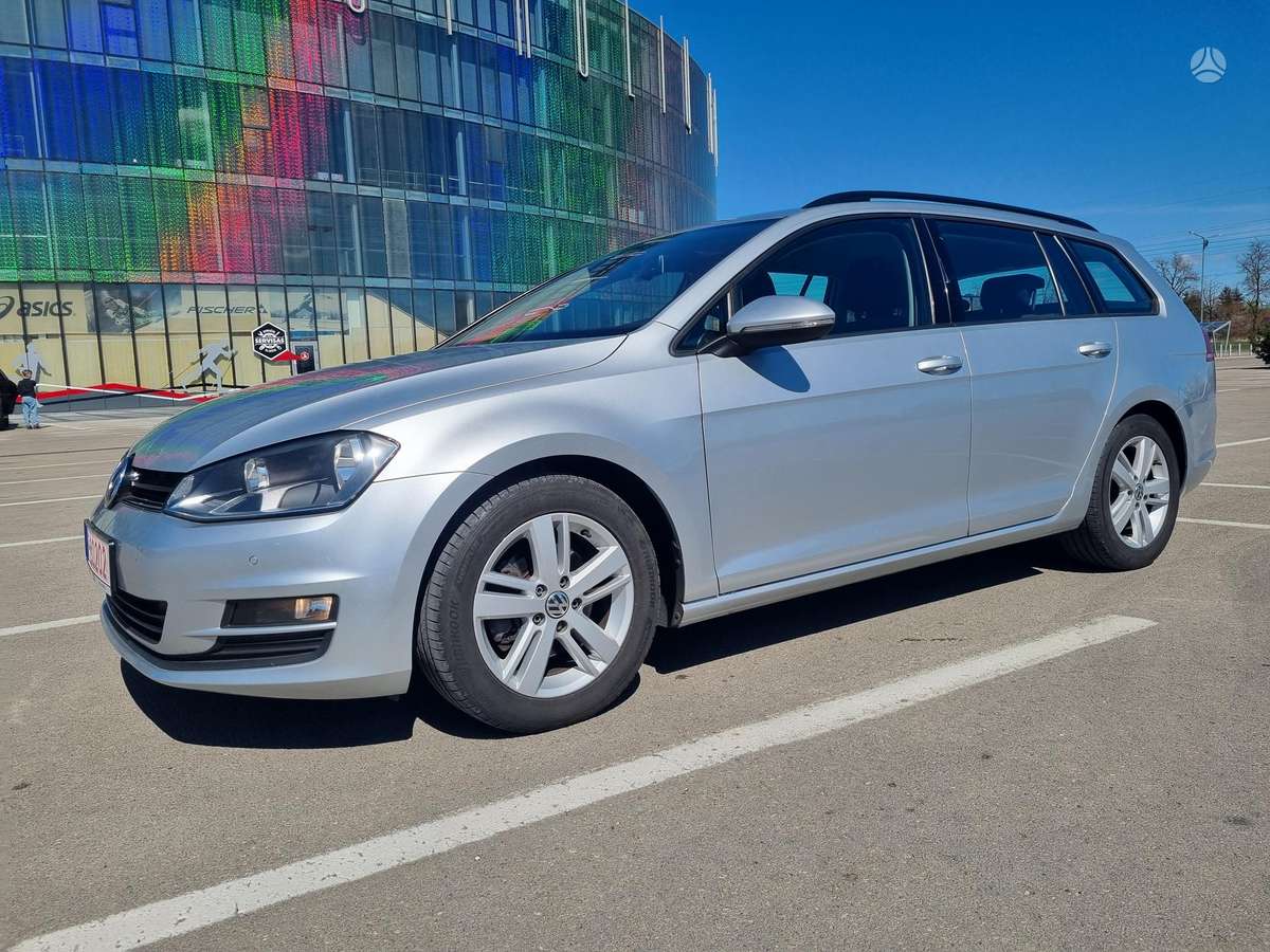 Volkswagen Golf - 5