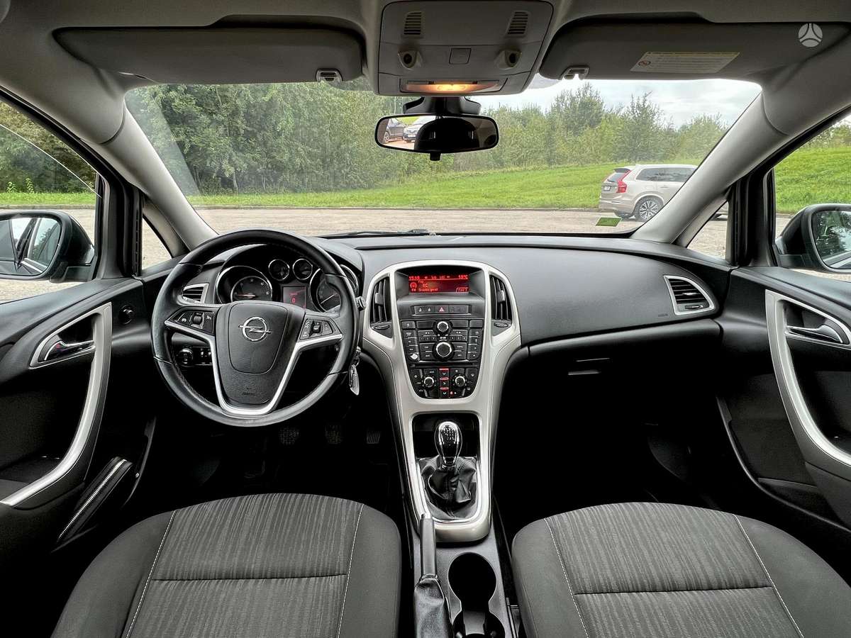 Opel Astra, 1.7 l., Хэтчбек