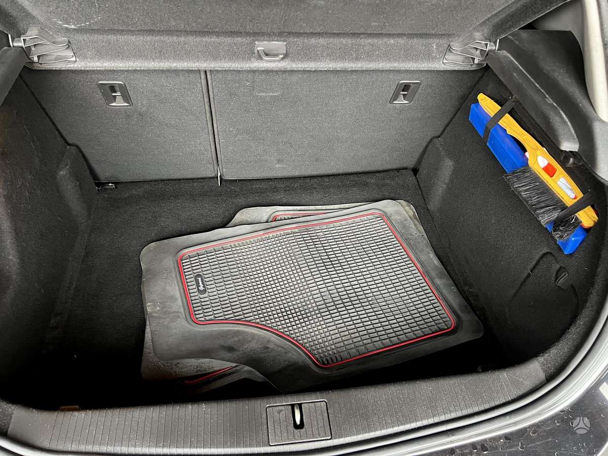 Opel Astra, 1.7 l., Хэтчбек