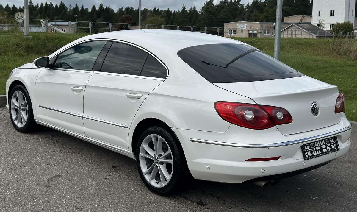 Volkswagen Passat CC - 4