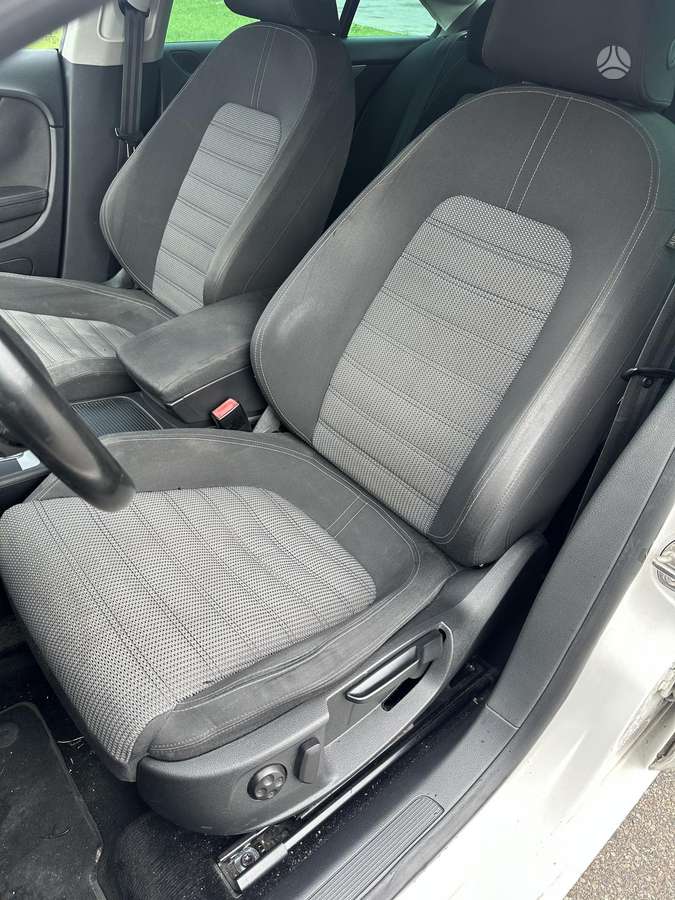 Volkswagen Passat CC - 10