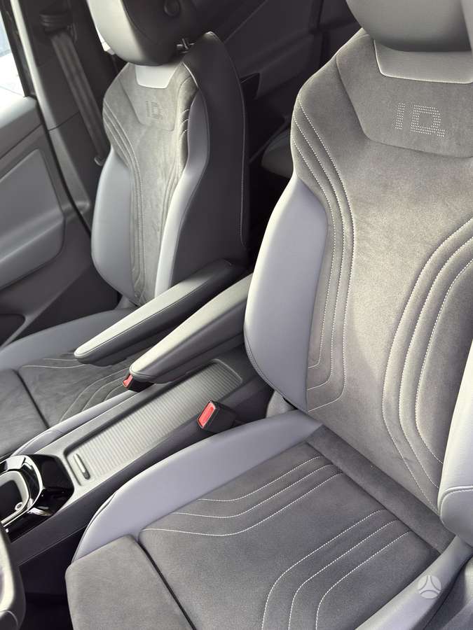 Volkswagen ID.4, hatchback