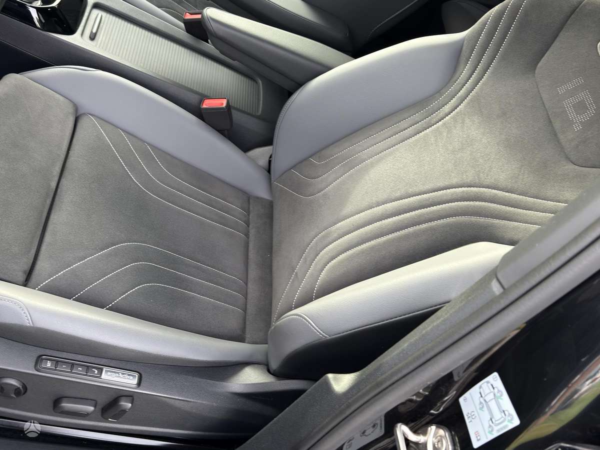 Volkswagen ID.4, hatchback
