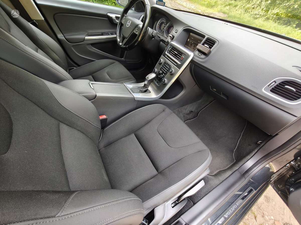 Volvo V60 - 10