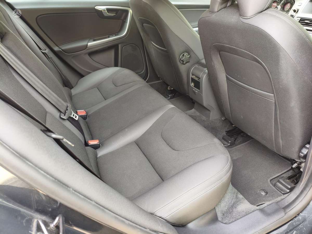 Volvo V60, 2.0 l., Универсал