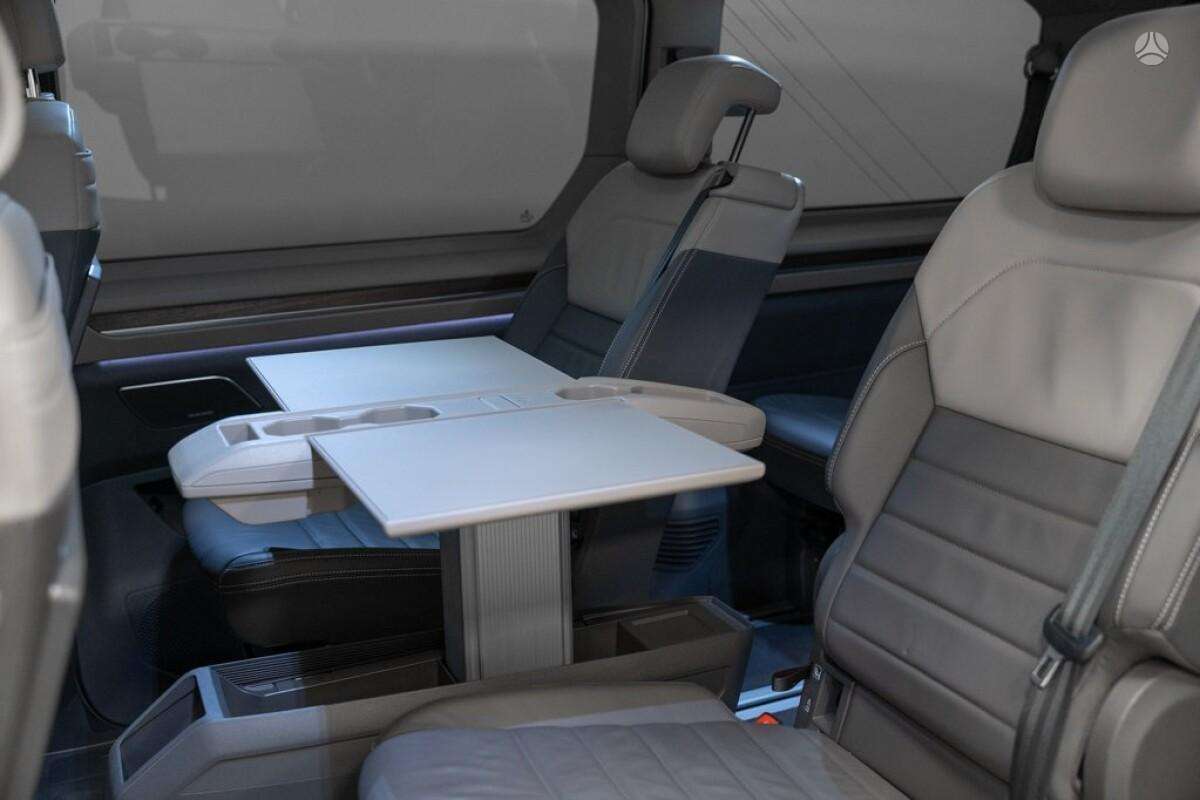Volkswagen Multivan, 2.0 l., Минивэн