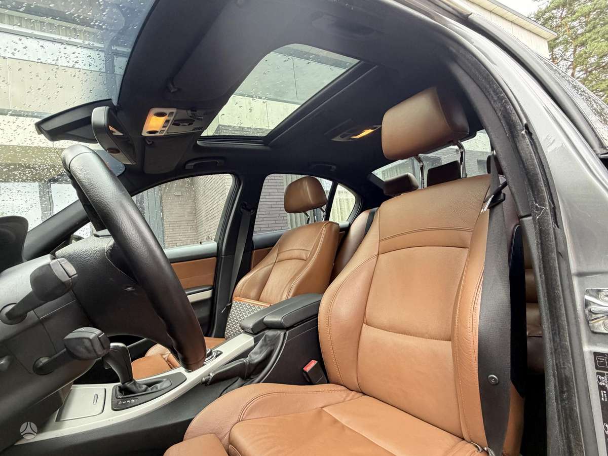BMW 325, 3.0 l., Седан
