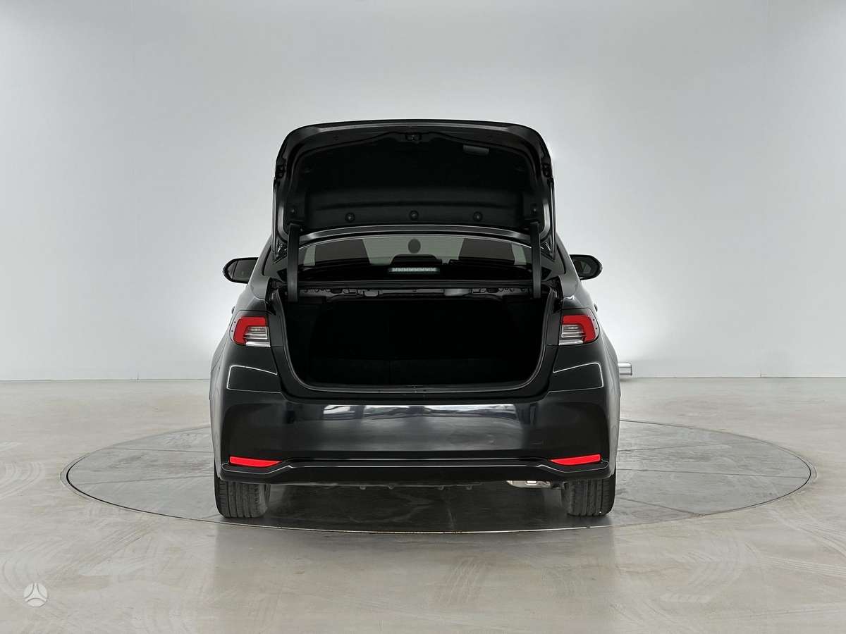 Toyota Corolla - 10