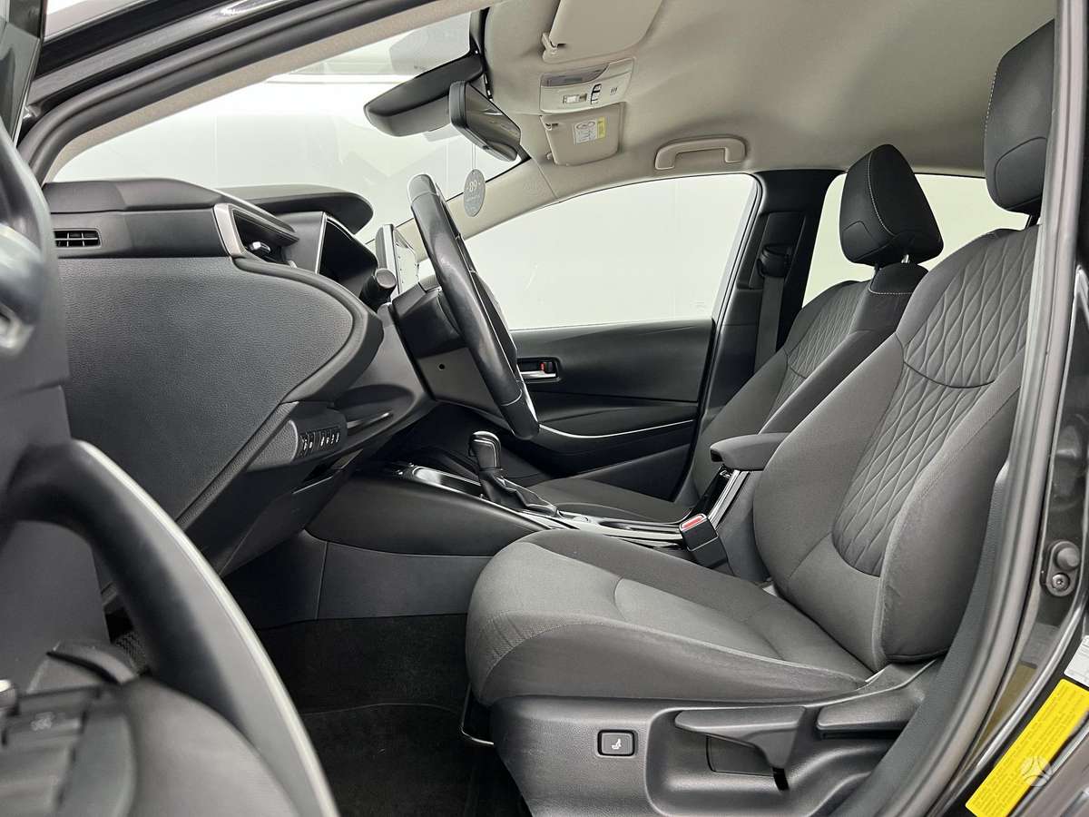 Toyota Corolla - 11