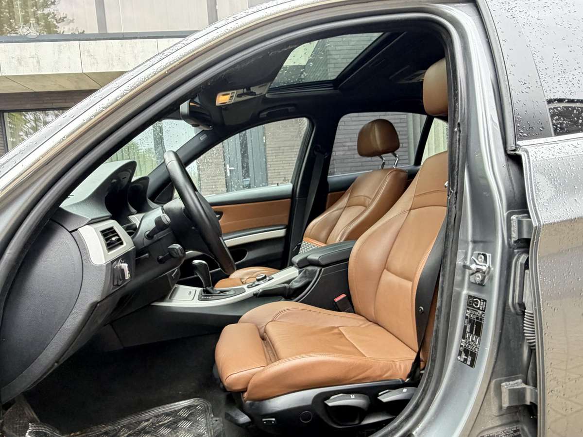 BMW 325, 3.0 l., Седан