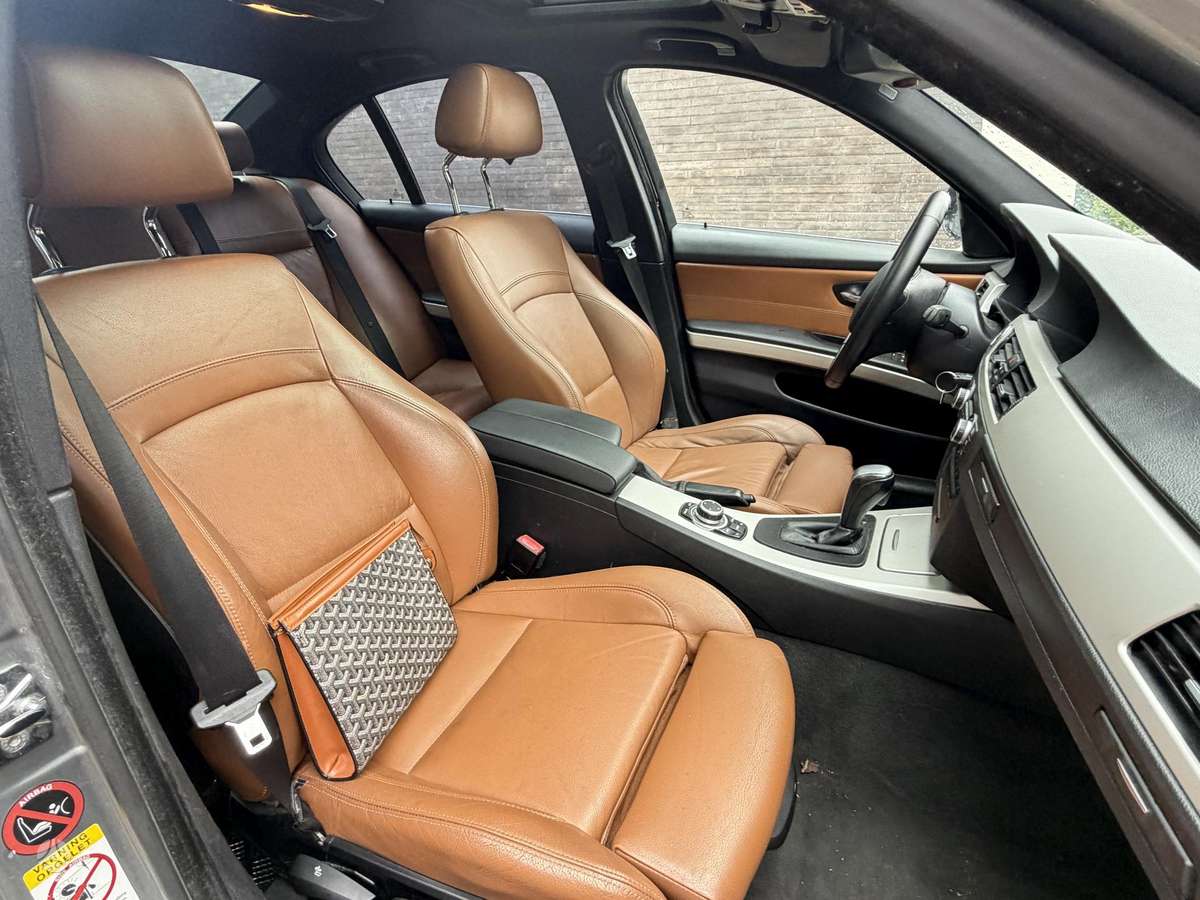 BMW 325, 3.0 l., Седан