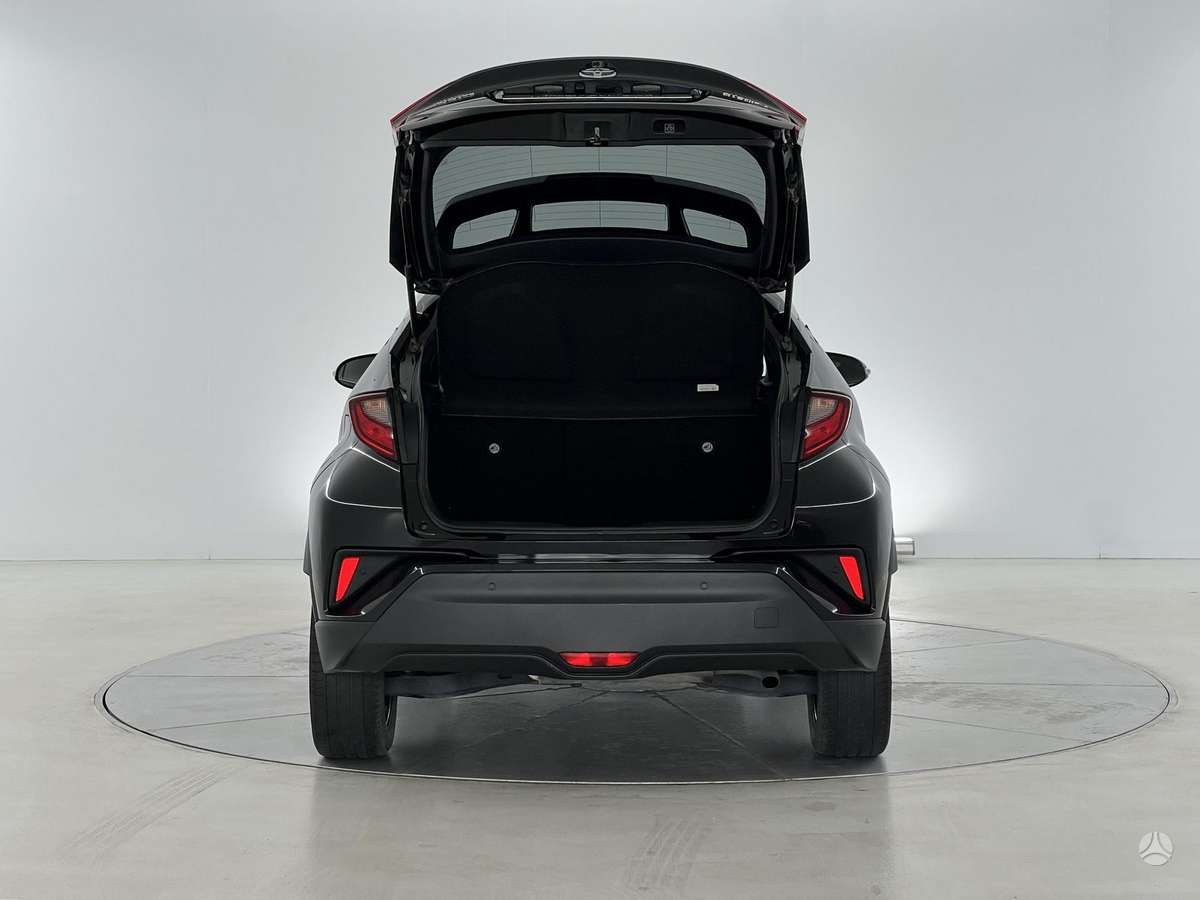 Toyota C-HR - 10