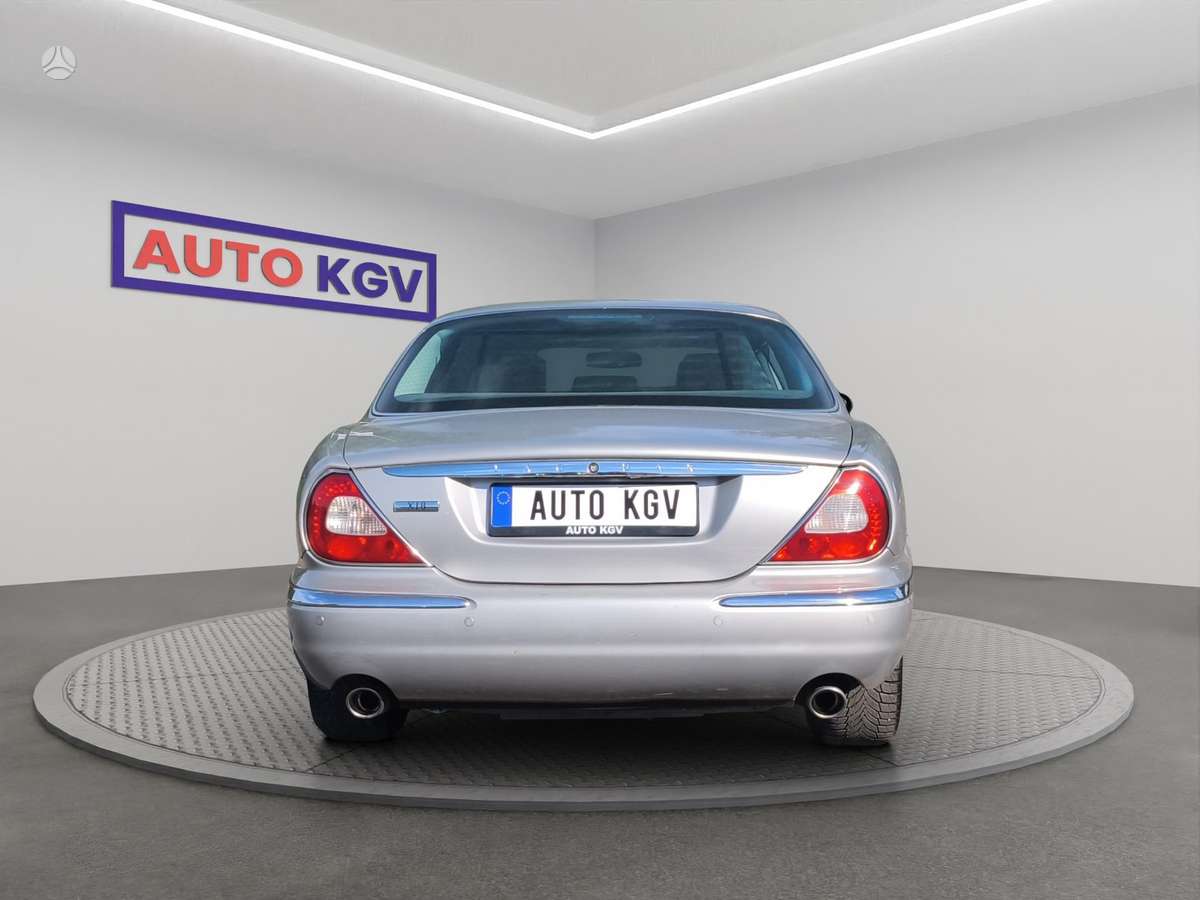 Jaguar XJ, 4.2 l., Седан