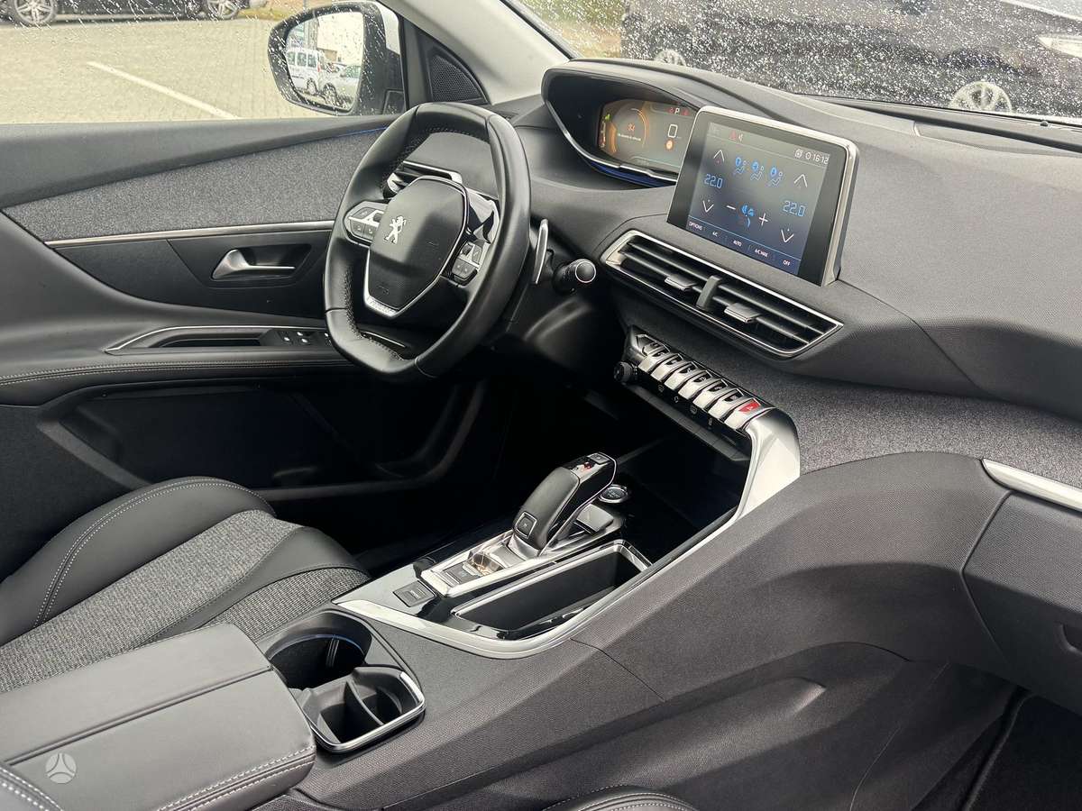 Peugeot 3008 - 8