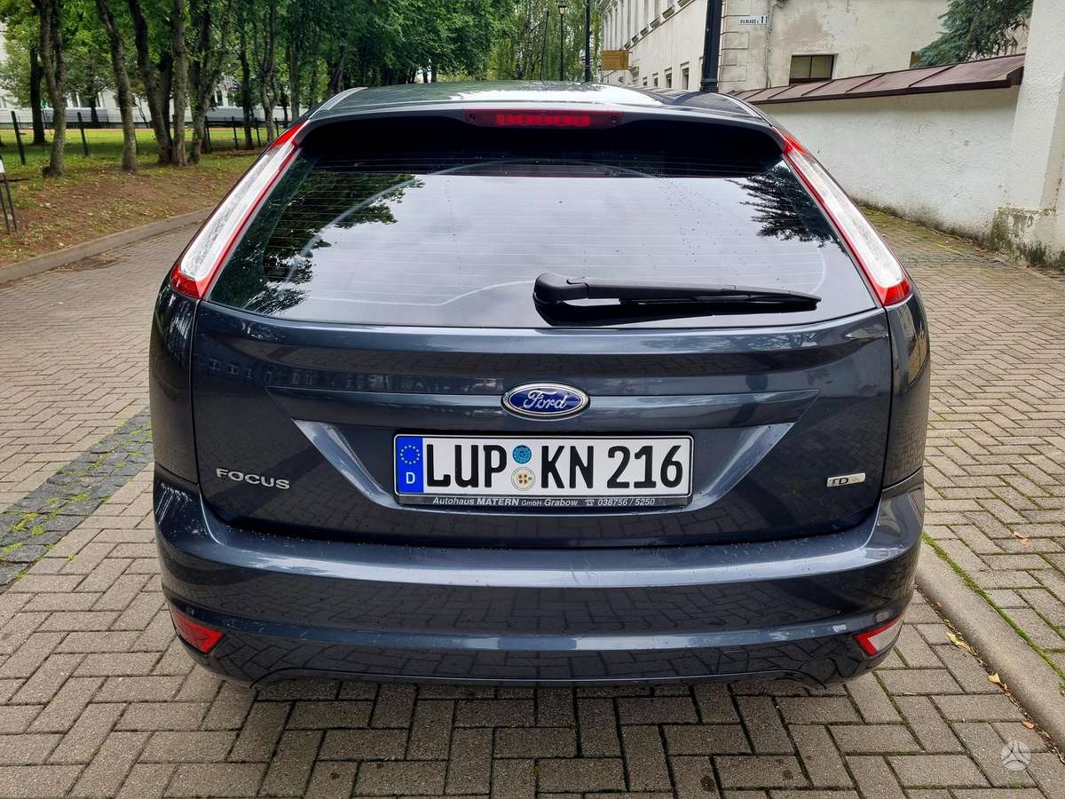Ford Focus, 1.6 l., hatchback