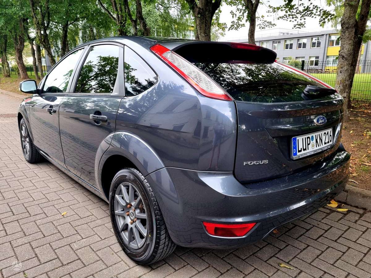 Ford Focus, 1.6 l., hatchback